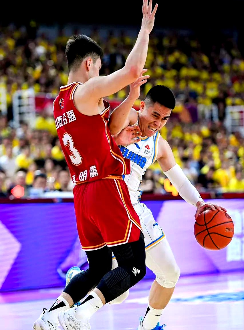 kaiyun平台登录山东男篮强势反弹备战欧超杯阿斯顿维拉转会期防线松动，网友：转会期那不勒斯调整名单以备德甲(山东男篮直播视频直播吧)